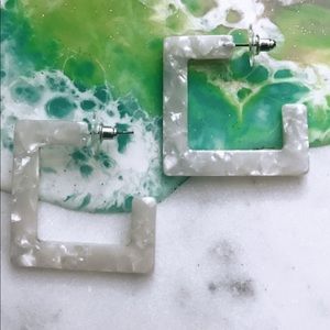 💥CLEARANCE💥White Acrylic Square Hoop Earrings